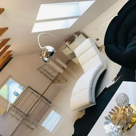 Sunshine Sunshine Nad Jeziorem Kominek I Wanna W Salonie Ogród Balkon Willa *