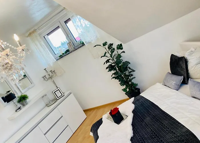 Sunshine Sunshine Nad Jeziorem Kominek I Wanna W Salonie Ogród Balkon