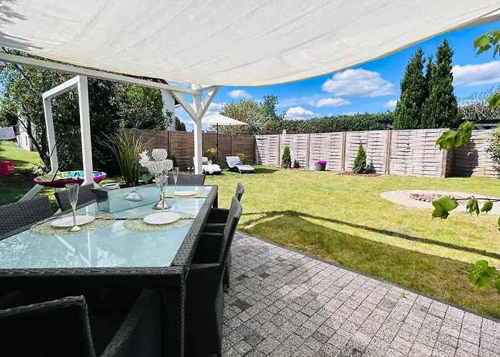 Sunshine Sunshine Nad Jeziorem Kominek I Wanna W Salonie Ogród Balkon Lipnica (Bytow)