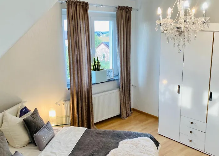 Sunshine Sunshine Nad Jeziorem Kominek I Wanna W Salonie Ogród Balkon Lipnica (Bytow)